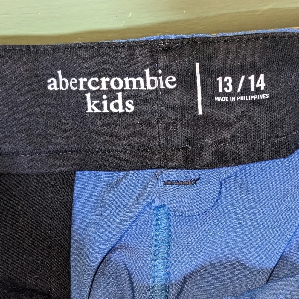 Abercrombie Performance Chinos